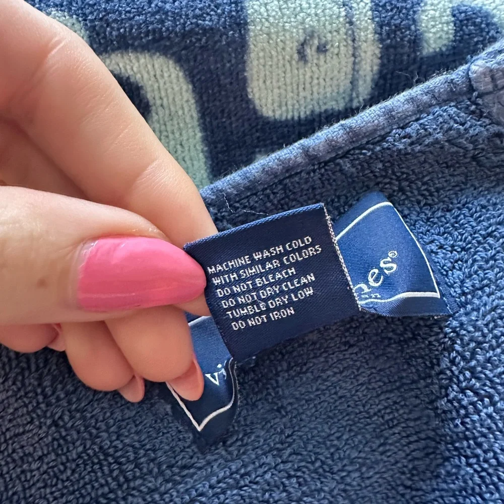 Vineyard Vines Navy Whale Print Towel Palm Beach